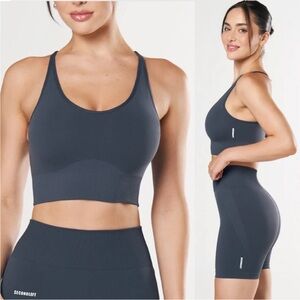 SECONDLEFT SEAMLESS STRAPPY CROP
BRA in Blueberry Size Small